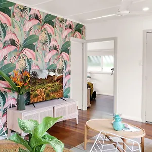 Tropicana - Retro Getaway , Cairns Australia